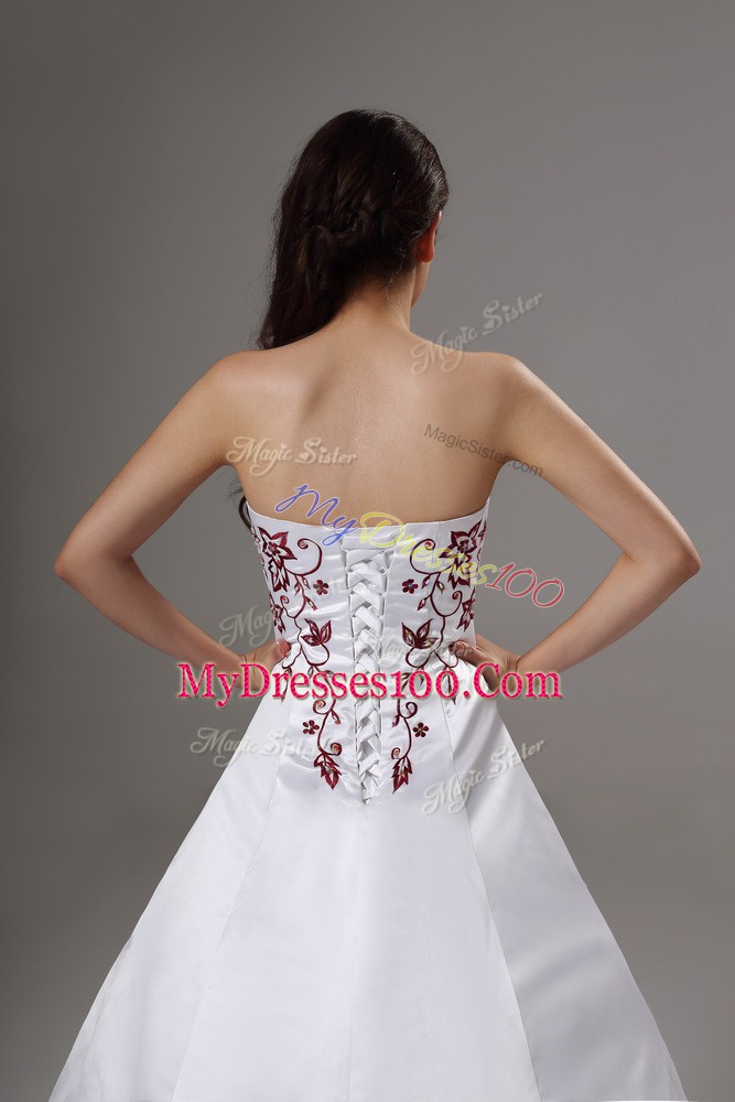 Clearance Strapless Sleeveless Satin Wedding Dress Embroidery Brush Train Lace Up