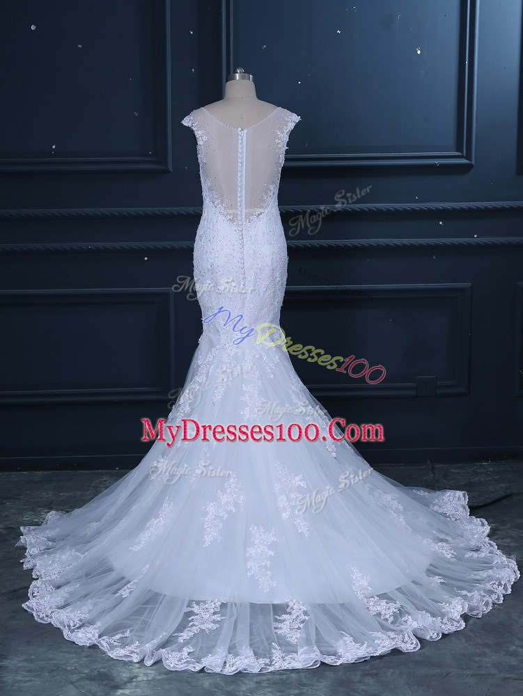 White Sleeveless Tulle Brush Train Clasp Handle Wedding Gown for Wedding Party