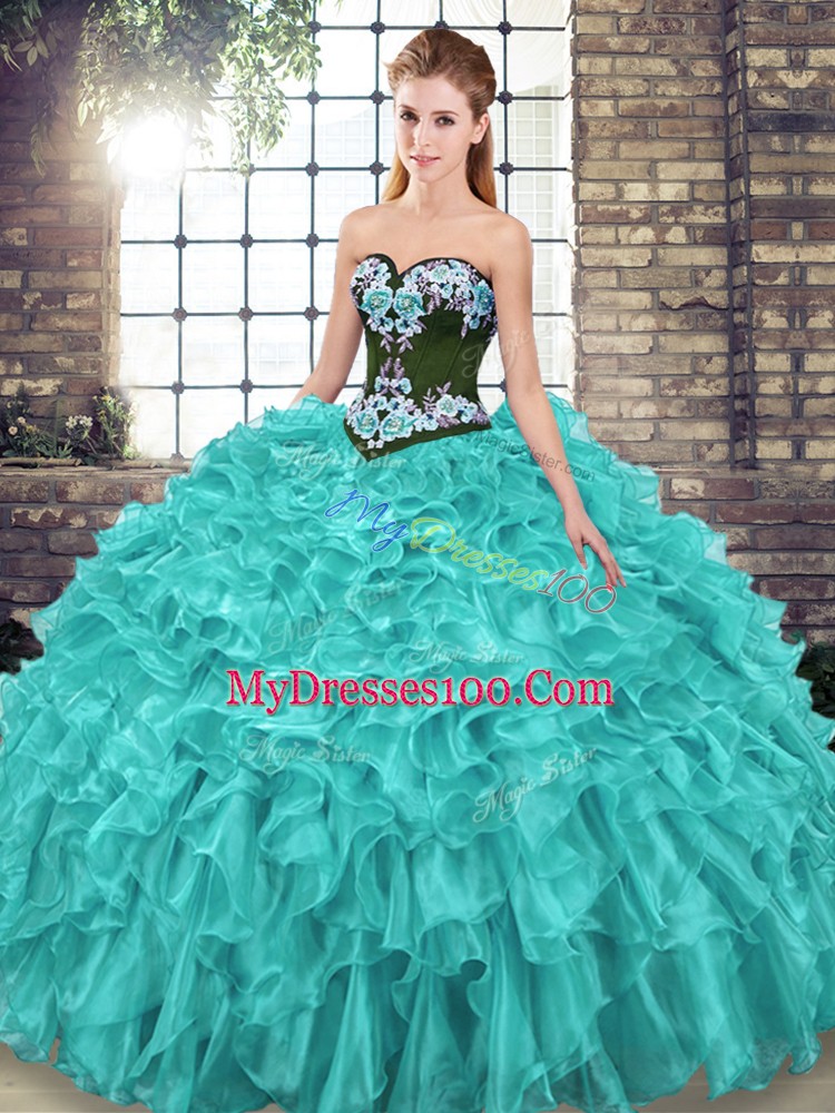 Sweetheart Sleeveless Organza Vestidos de Quinceanera Embroidery and Ruffles Sweep Train Lace Up