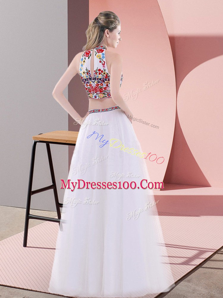 Luxurious Sleeveless Tulle Floor Length Lace Up Prom Party Dress in White with Embroidery