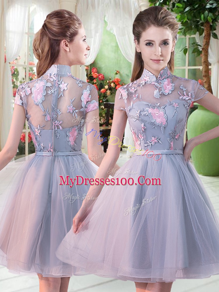 Edgy Tulle Short Sleeves Knee Length Prom Dresses and Appliques