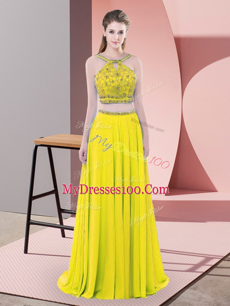 Free and Easy Sleeveless Beading Backless Homecoming Dress with Yellow Sweep Train