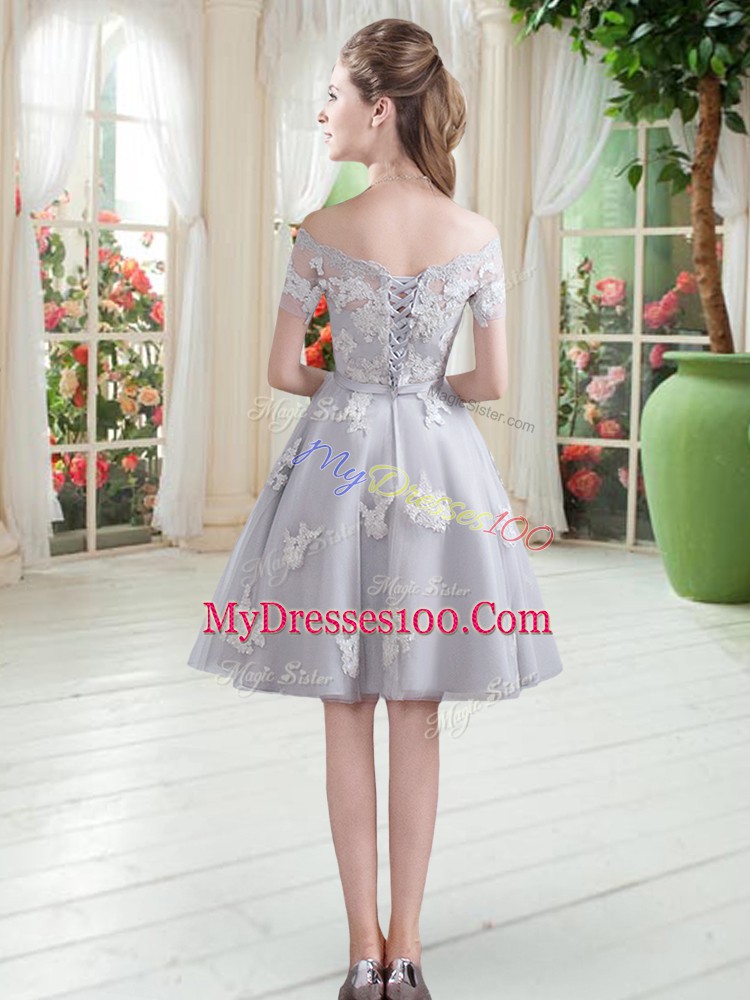 Customized Appliques Evening Dress Grey Lace Up Short Sleeves Knee Length