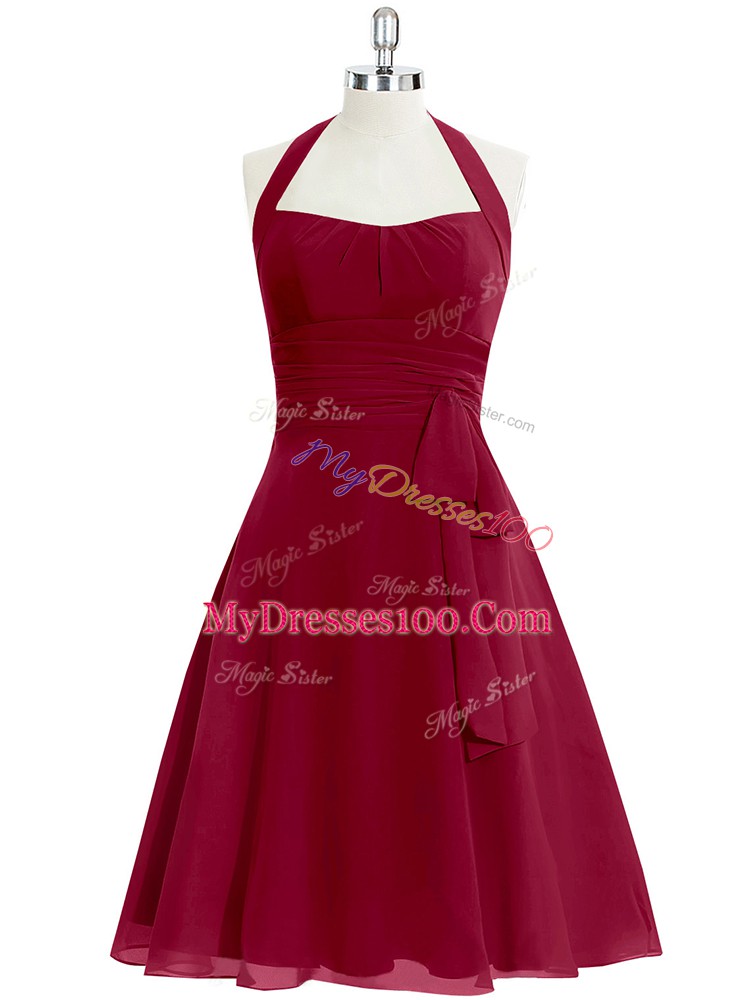 Wine Red A-line Chiffon Halter Top Sleeveless Ruching Knee Length Zipper Prom Party Dress