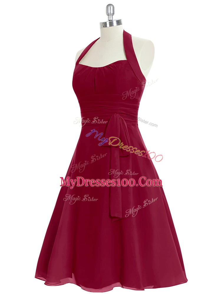 Wine Red A-line Chiffon Halter Top Sleeveless Ruching Knee Length Zipper Prom Party Dress