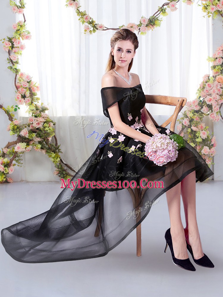 Eye-catching Off The Shoulder Short Sleeves Bridesmaid Dress Black Tulle