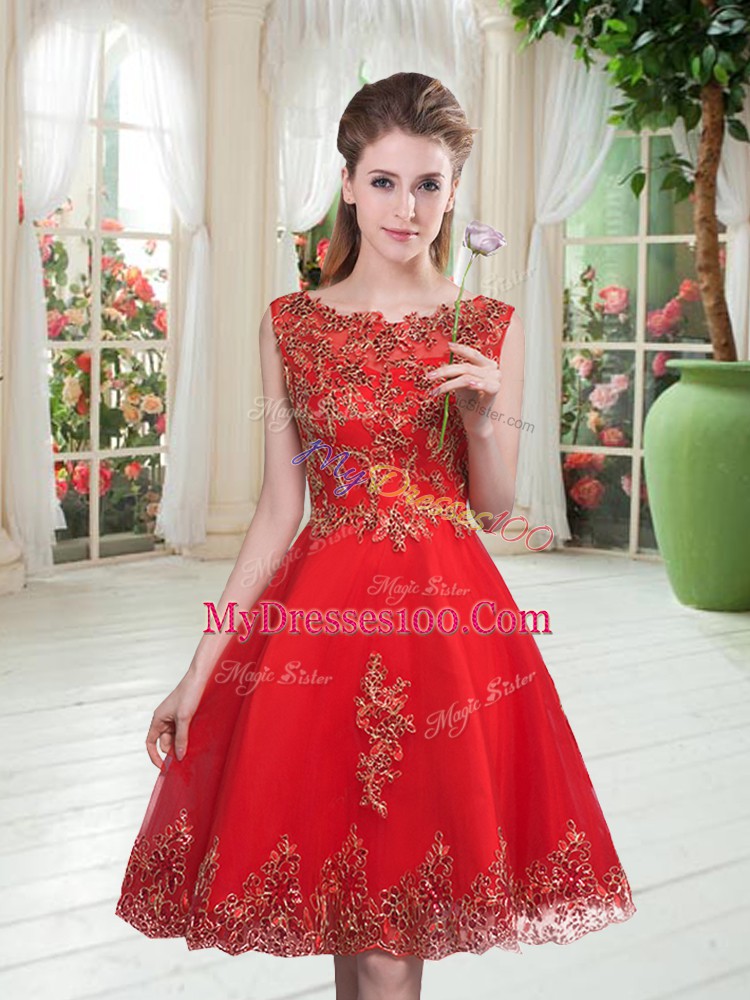 Red A-line Beading and Appliques Dress for Prom Lace Up Tulle Sleeveless Knee Length