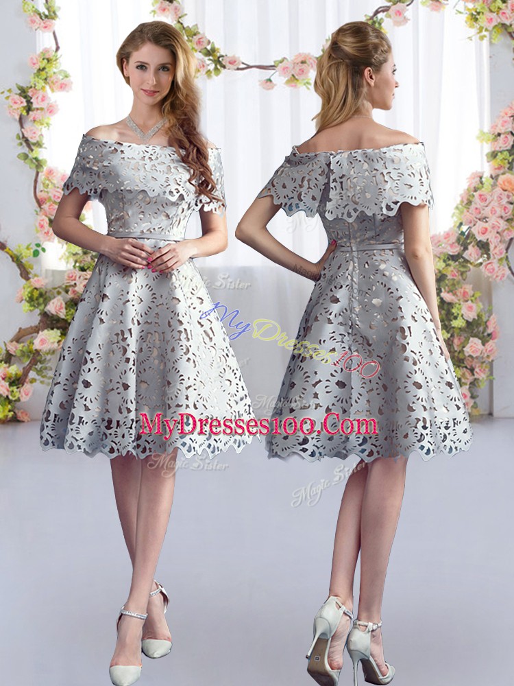 Grey A-line Off The Shoulder Short Sleeves Lace Knee Length Zipper Damas Dress