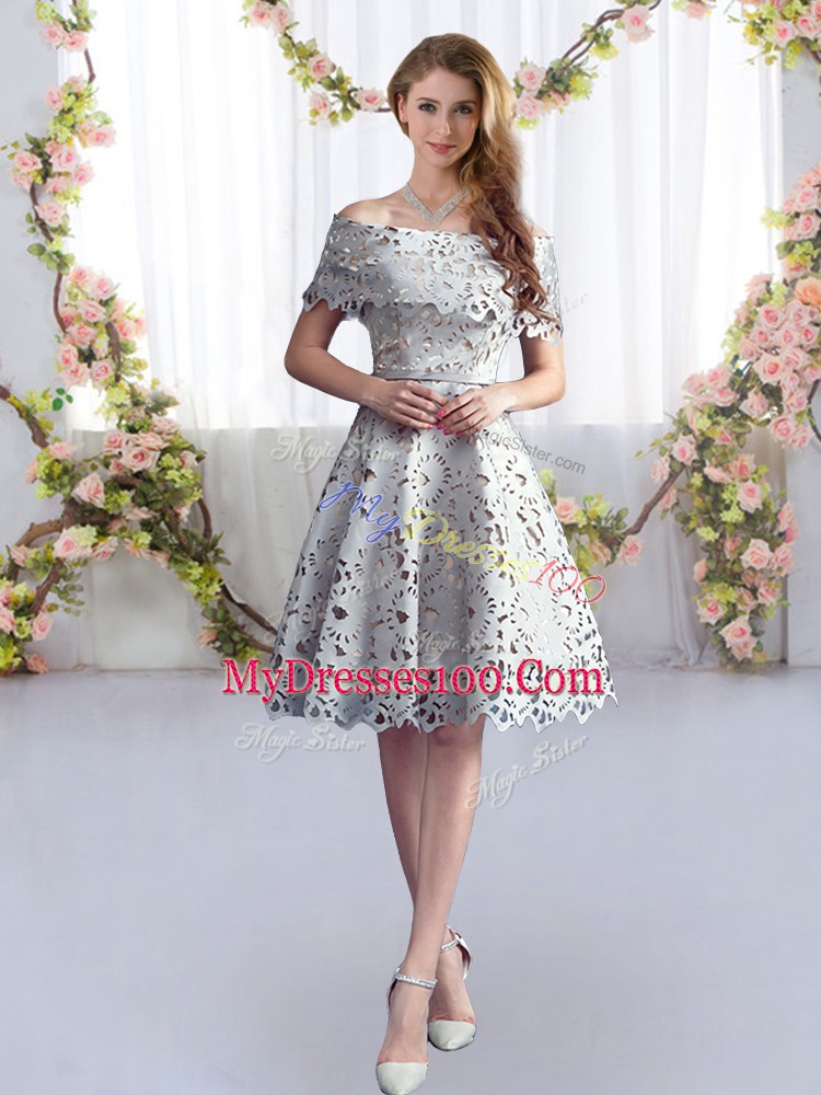 Grey A-line Off The Shoulder Short Sleeves Lace Knee Length Zipper Damas Dress