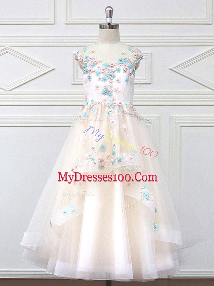 Luxurious Champagne Sleeveless Tulle Zipper Flower Girl Dresses for Less