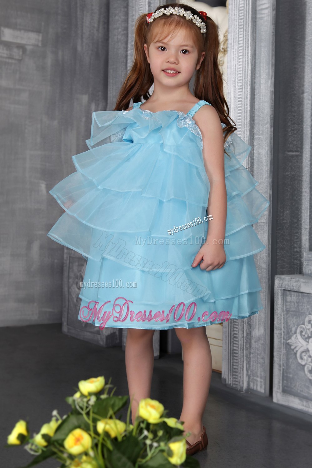 Auqa A-line / Princess Straps Knee-length Organza Beading Flower Girl Dress