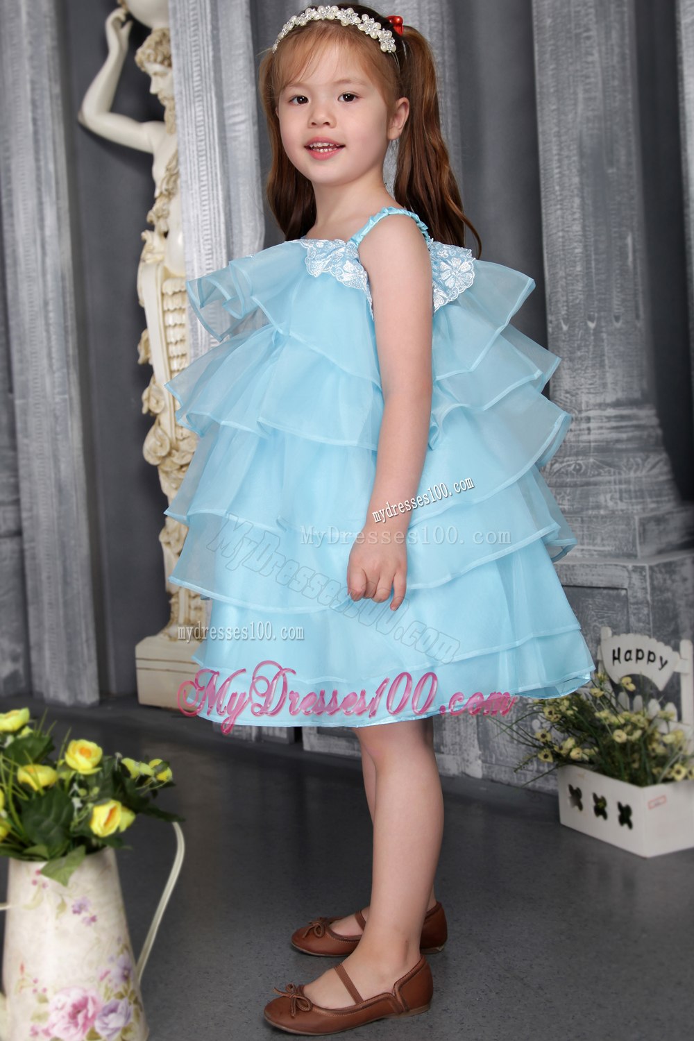 Auqa A-line / Princess Straps Knee-length Organza Beading Flower Girl Dress