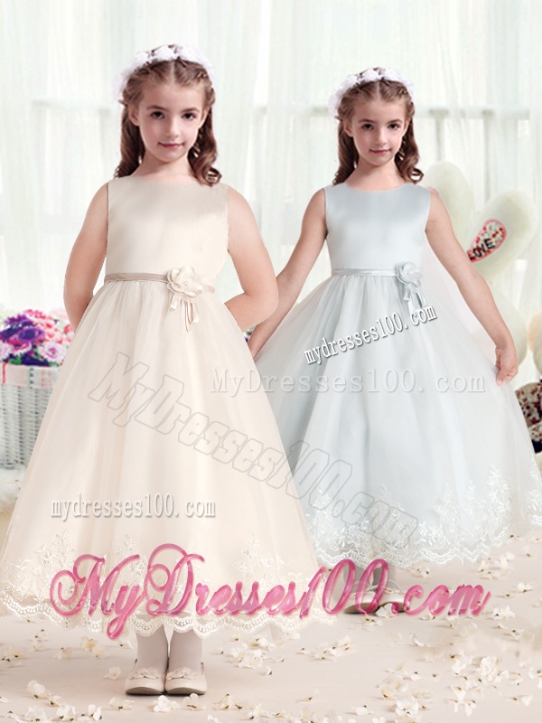 Beautiful Scoop Flower Girl Dresses with Hand Made Flowers