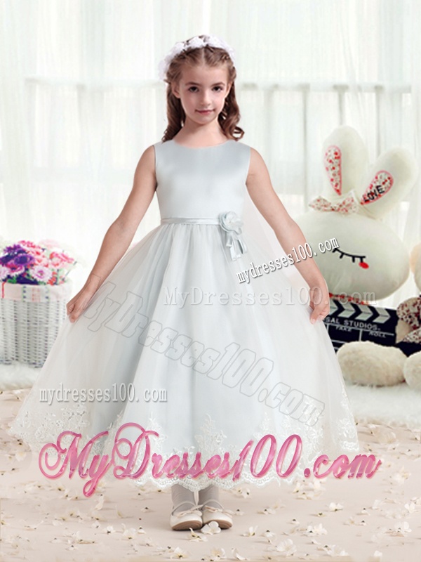 Beautiful Scoop Flower Girl Dresses with Hand Made Flowers