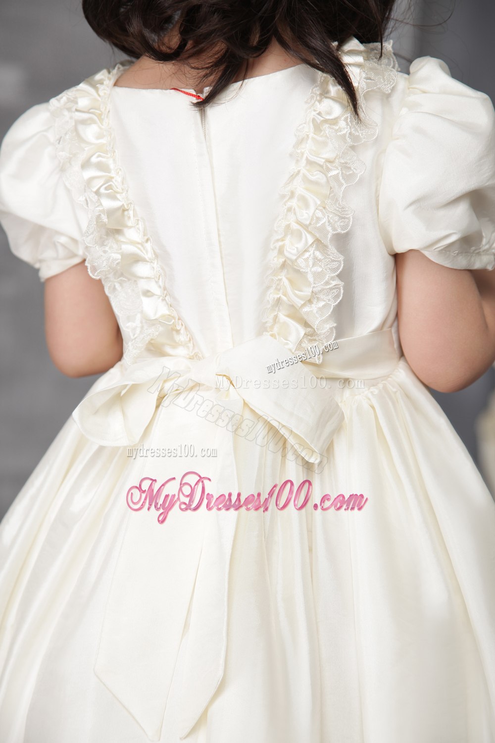 Off White A-line / Princess Scoop Tea-length Taffeta Beading Flower Girl Dress