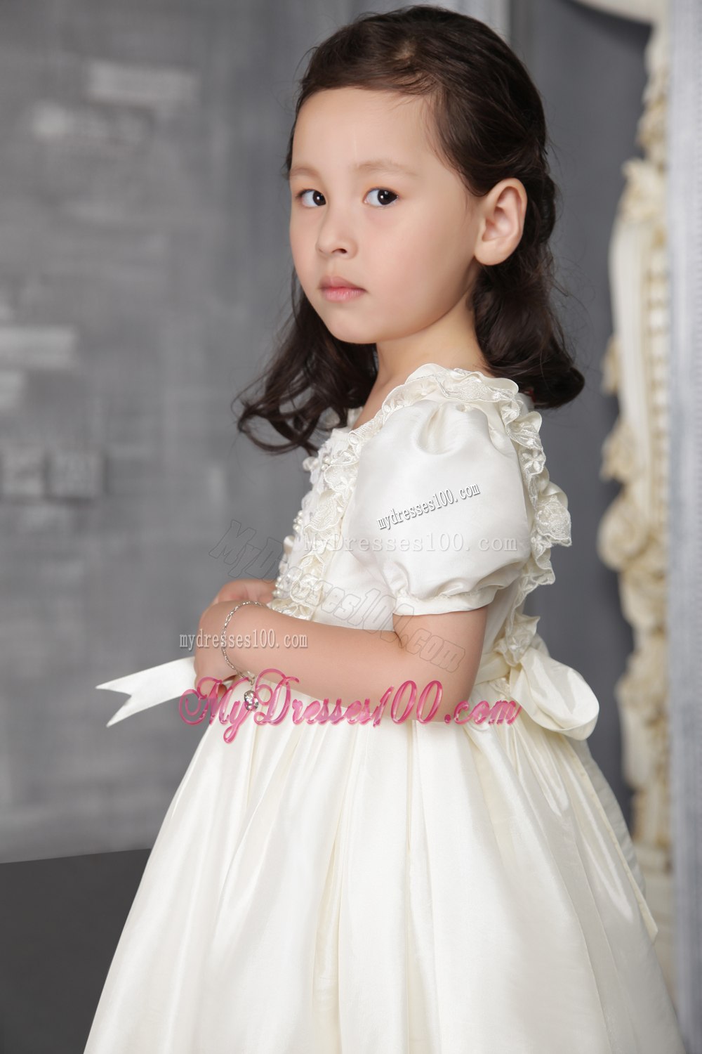 Off White A-line / Princess Scoop Tea-length Taffeta Beading Flower Girl Dress