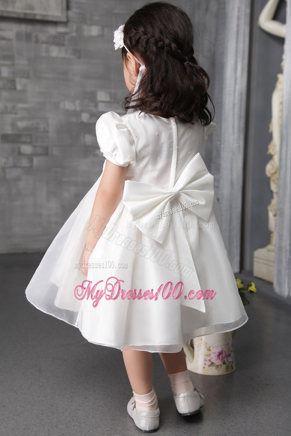 White A-line / Princess Scoop Tea-length Organza Hand Made Flowers Flower Girl Dress