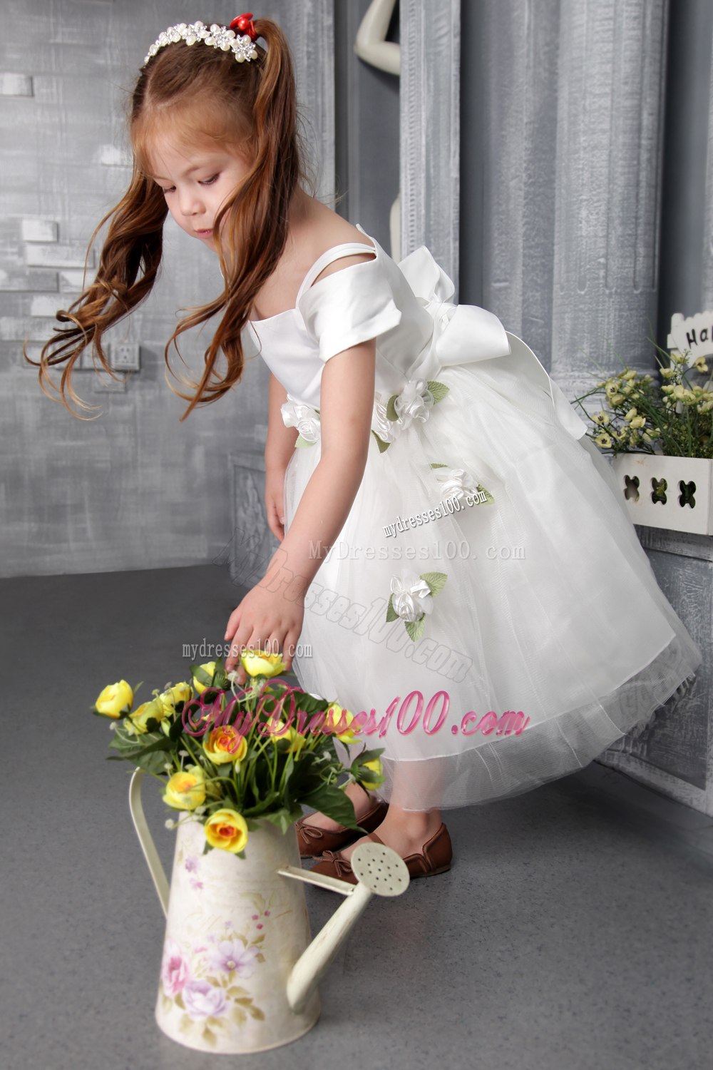 White A-line / Princess Square Tea-length Tulle Hand Made Flowers Flower Girl Dress