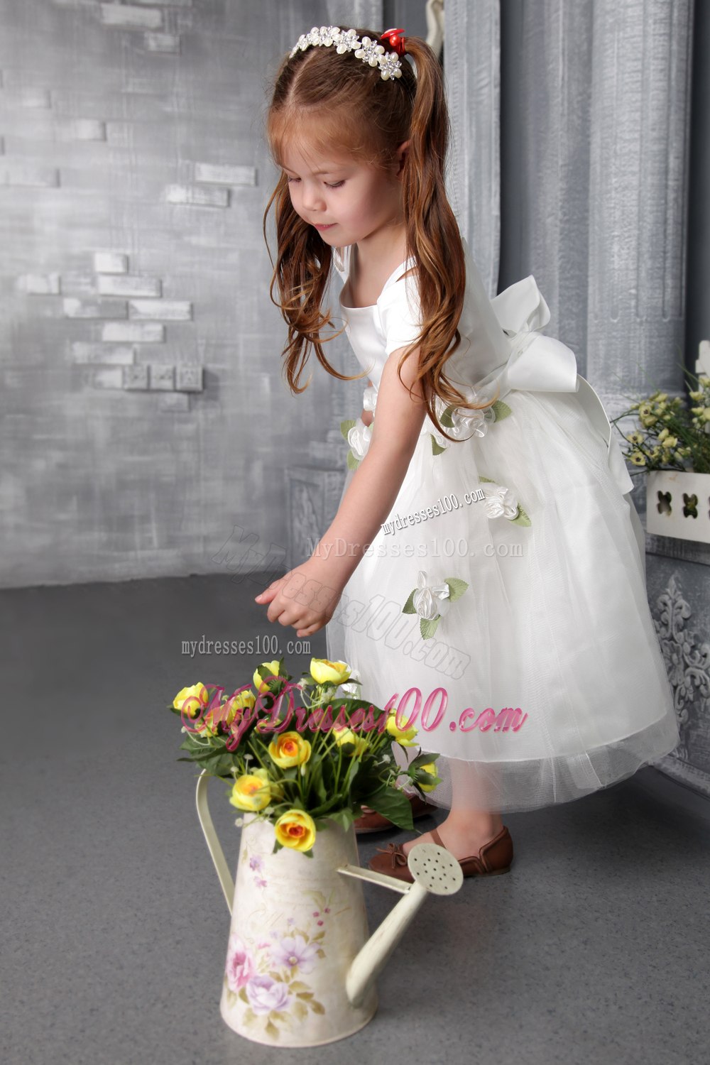 White A-line / Princess Square Tea-length Tulle Hand Made Flowers Flower Girl Dress