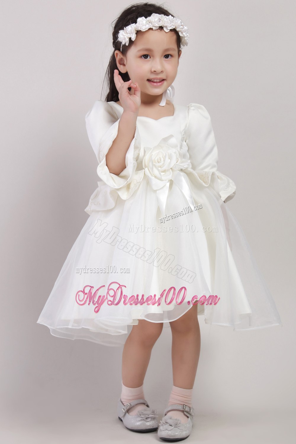 White A-line Square Knee-length Organza and Taffeta Embroidery and Handle Made Flowers Little Girl Dress