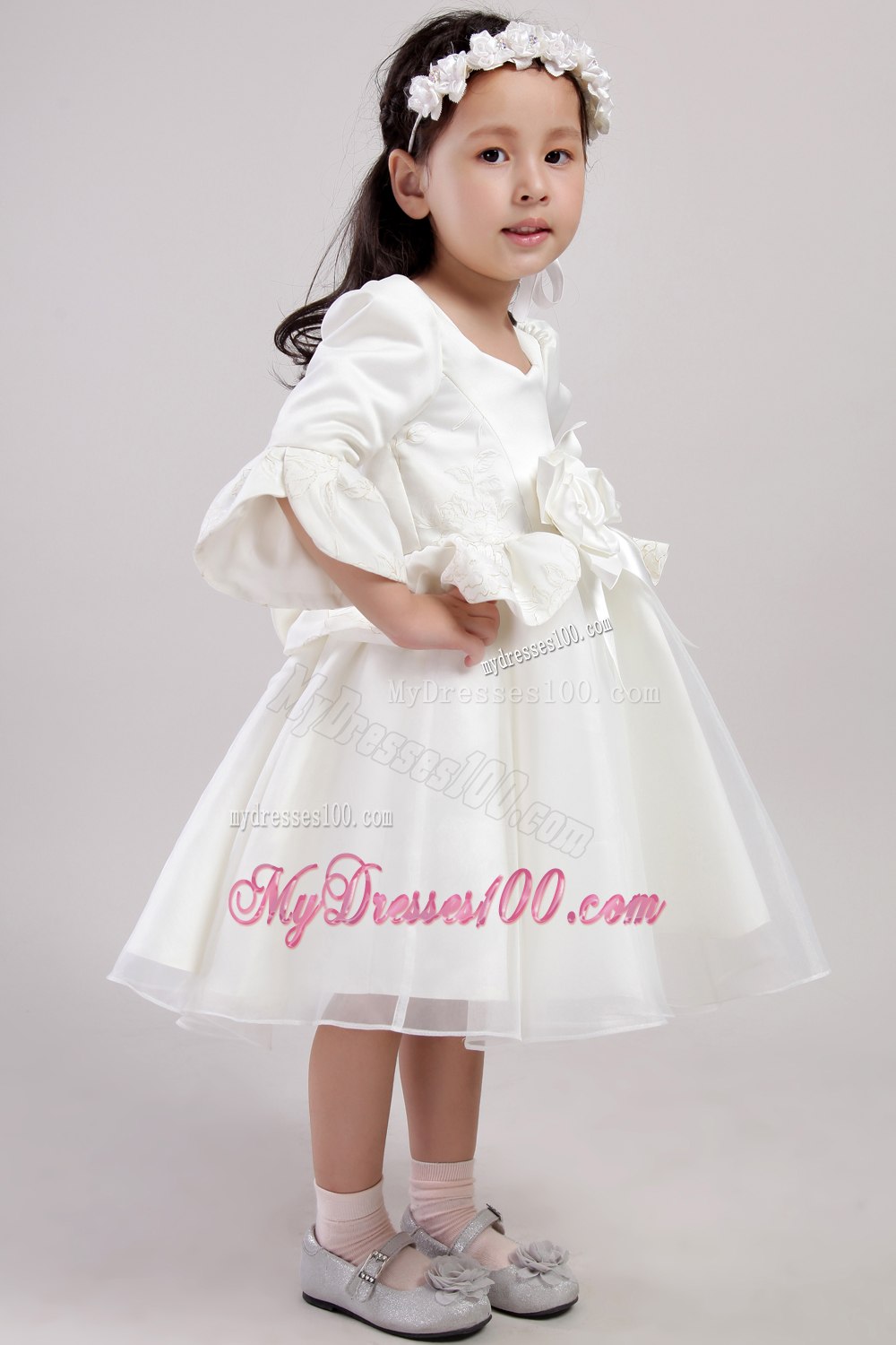 White A-line Square Knee-length Organza and Taffeta Embroidery and Handle Made Flowers Little Girl Dress