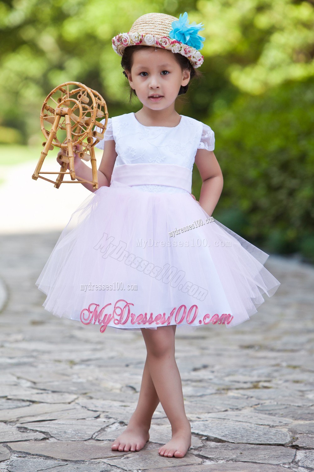 White and Pink Ball Gown Scoop Knee-length Taffeta and Tulle Flower Girl Dress