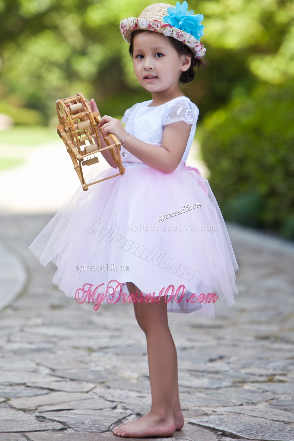 White and Pink Ball Gown Scoop Knee-length Taffeta and Tulle Flower Girl Dress