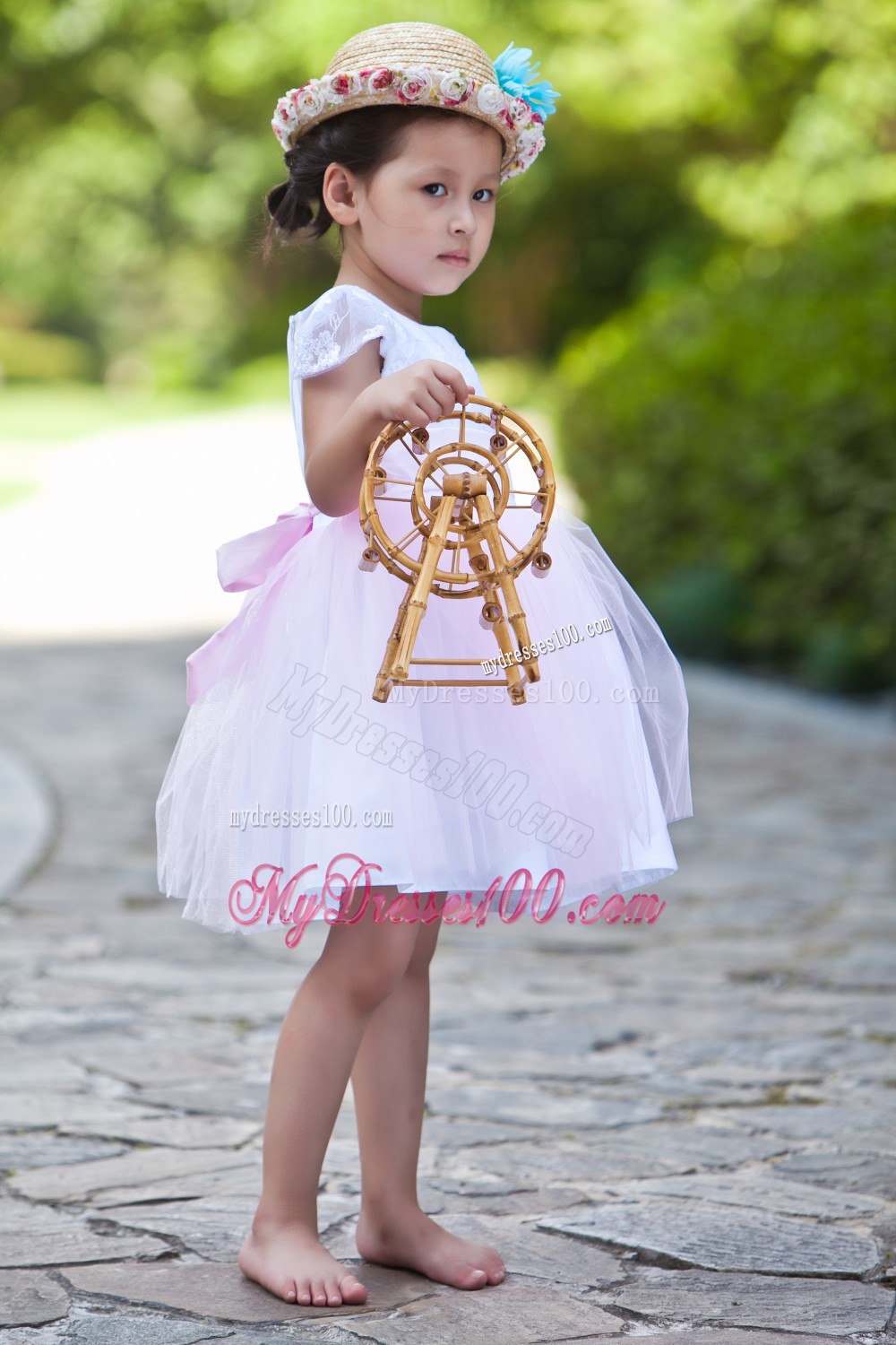 White and Pink Ball Gown Scoop Knee-length Taffeta and Tulle Flower Girl Dress