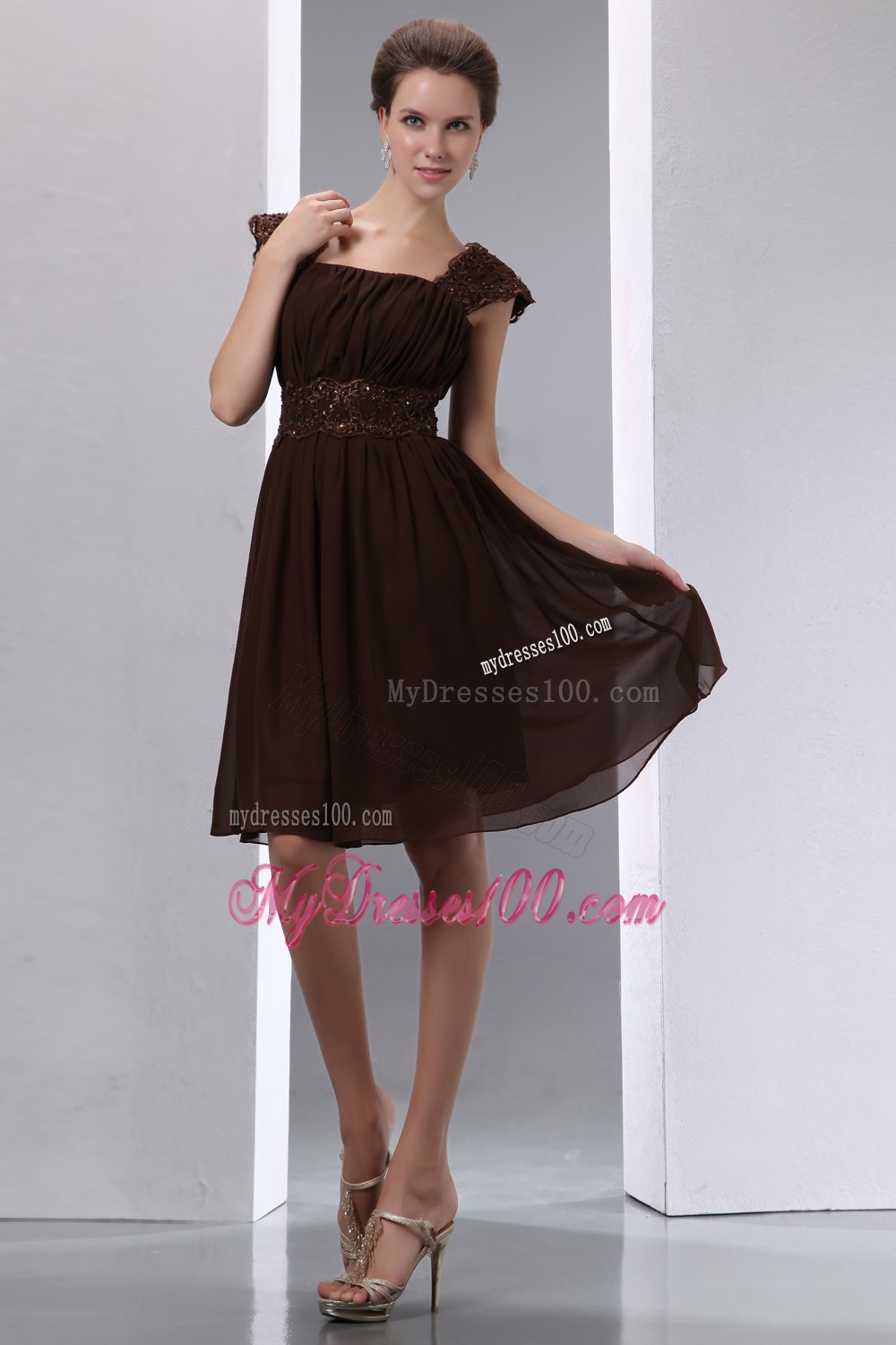 Chocolate Square Cap Sleeves Knee Length Bridesmaid Dresses with Sash