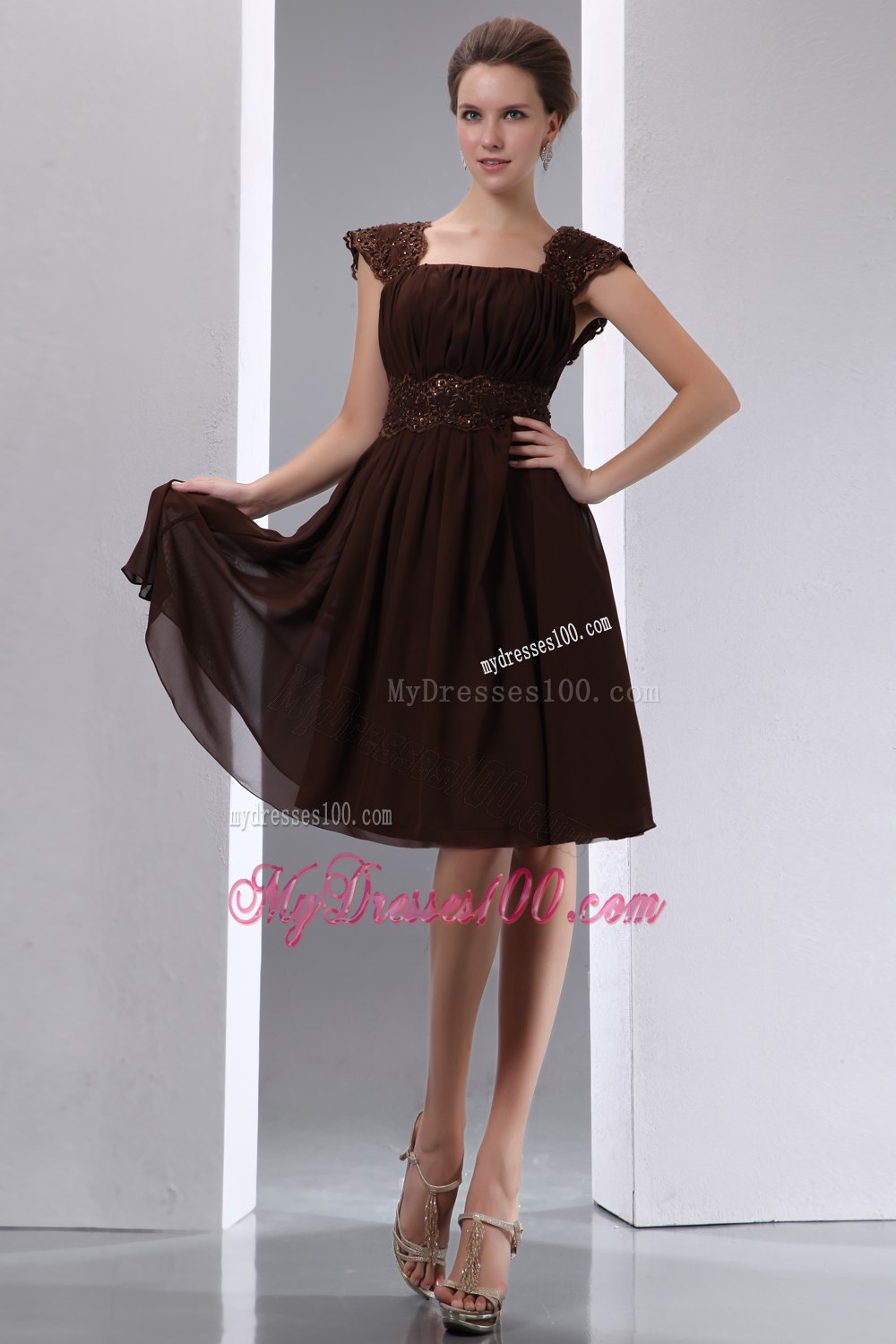 Chocolate Square Cap Sleeves Knee Length Bridesmaid Dresses with Sash