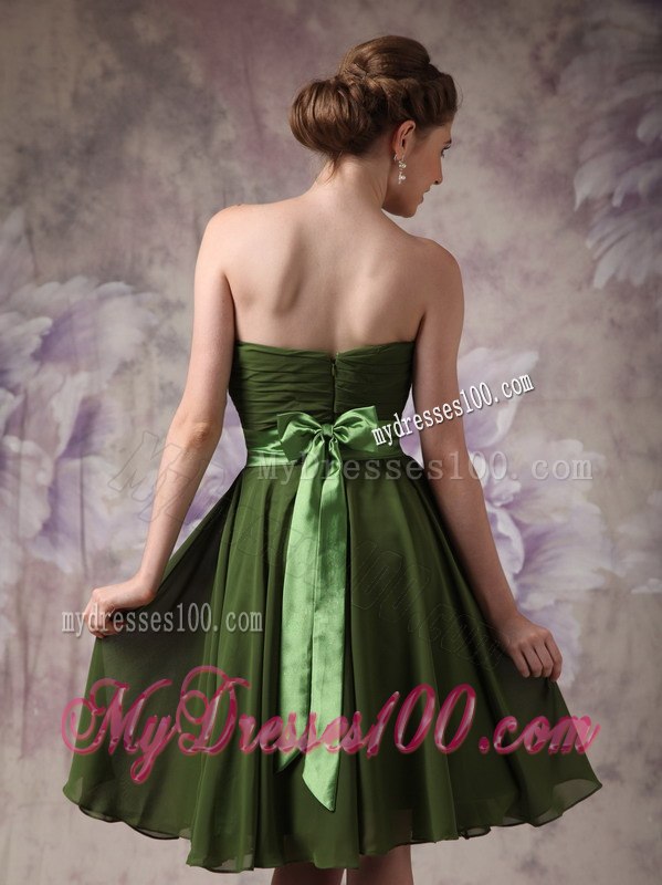 Olive Green Strapless Pleated Knee-length Maid of Honor Dress with Sash
