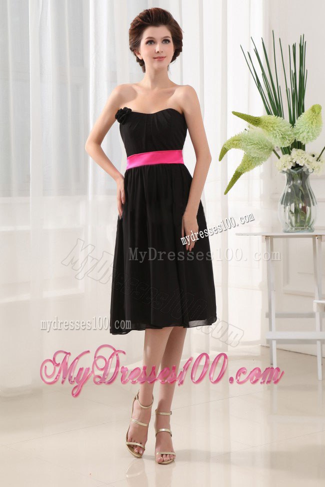 Short Ruffled Strapless A-line Chiffon Bridesmaid Dresses in Black
