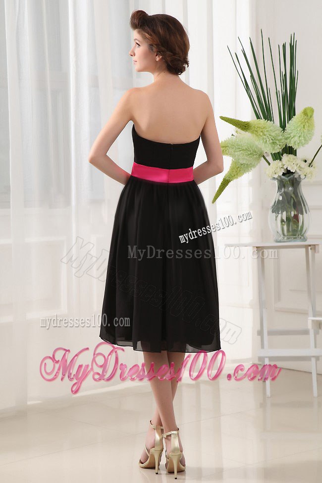 Short Ruffled Strapless A-line Chiffon Bridesmaid Dresses in Black