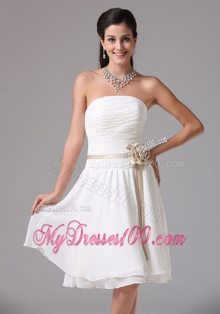 Ruched White Strapless Short Bridesmaid Dresses with Ribbon