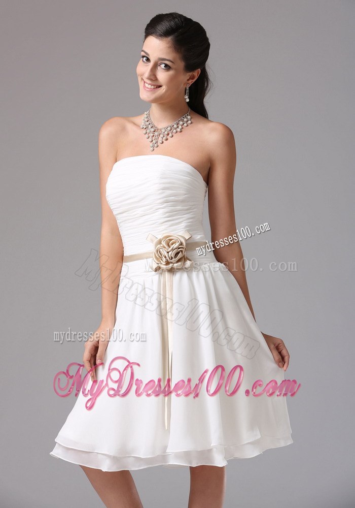 Ruched White Strapless Short Bridesmaid Dresses with Ribbon