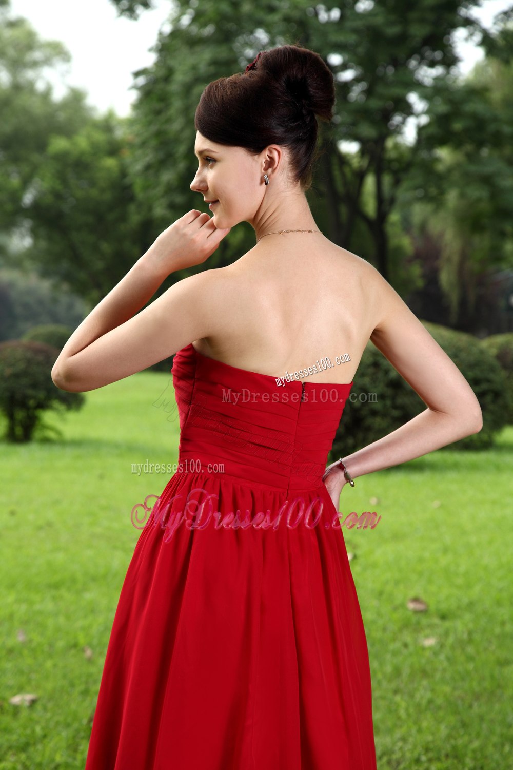 Wine Red Sweetheart Strapless Ruching Maid of Honor Dress Short