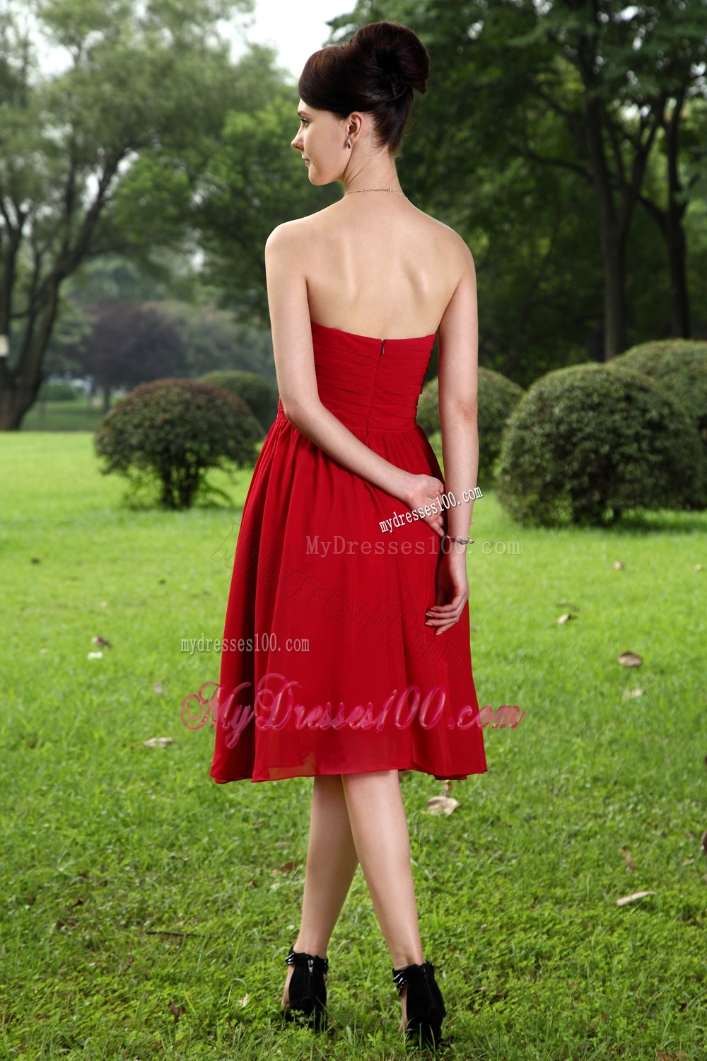 Wine Red Sweetheart Strapless Ruching Maid of Honor Dress Short