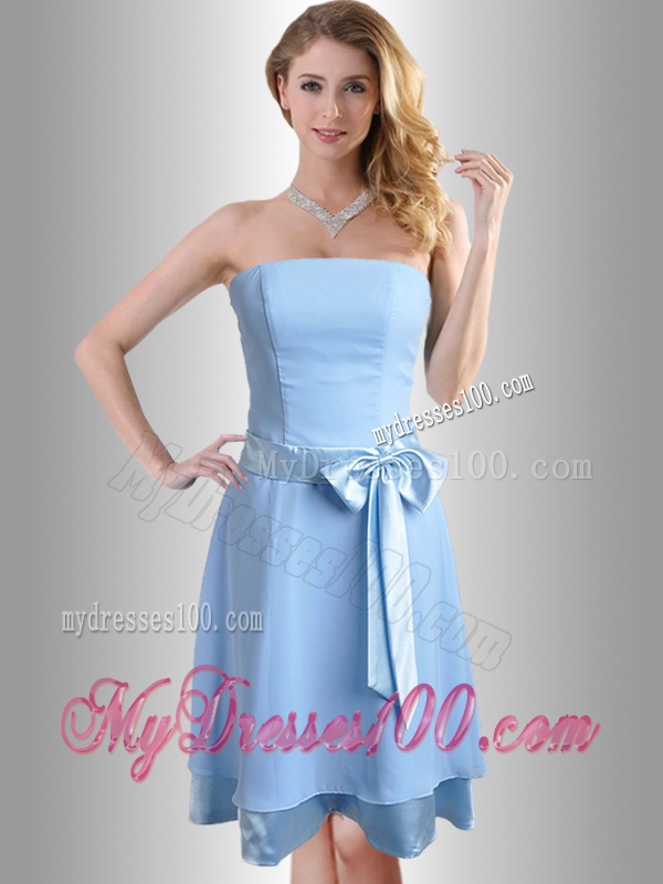 New Style Bowknot Chiffon Short Bridesmaid Dress in Light Blue