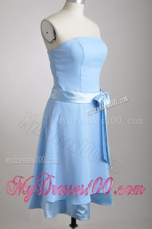 New Style Bowknot Chiffon Short Bridesmaid Dress in Light Blue