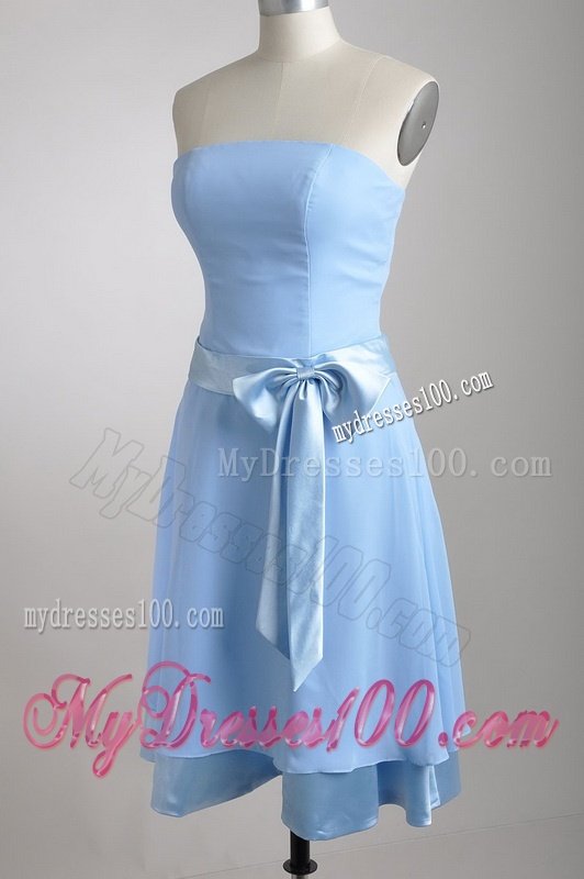 New Style Bowknot Chiffon Short Bridesmaid Dress in Light Blue