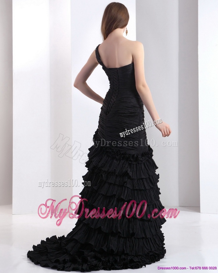 Brush Train Pleated Black Mother of The Bride Dress with One Shoulder and Ruffled Layers
