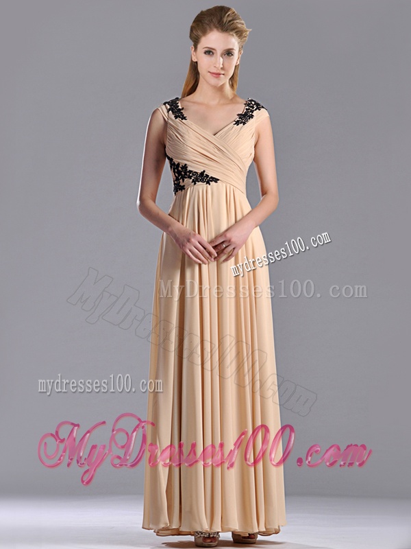 Latest Cap Sleeves Champagne Mother of The Bride Dress with Black Appliques