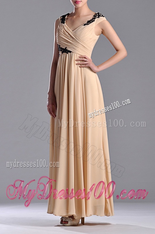 Latest Cap Sleeves Champagne Mother of The Bride Dress with Black Appliques