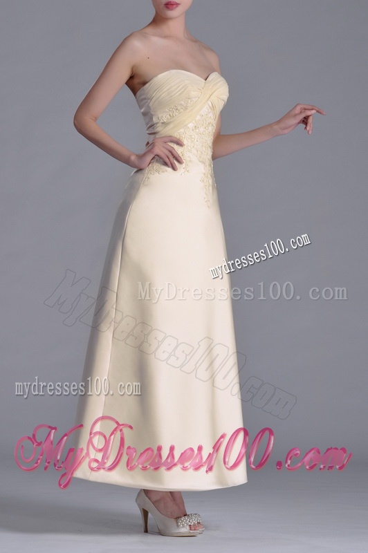 Luxurious Tea Length Applique Decorated Bodice Mother of The Bride Dress in Off White