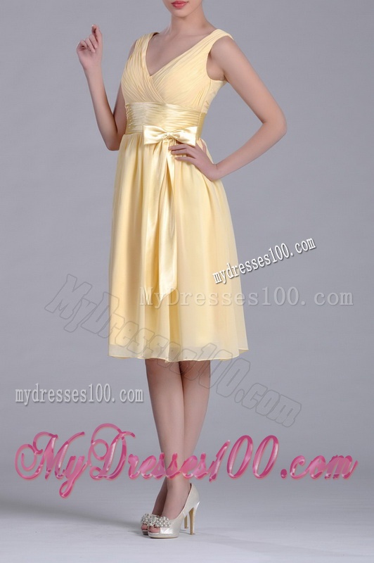 New Arrivals V Neck Bowknot Chiffon Short Mother of The Bride Dress in Yellow