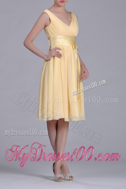 New Arrivals V Neck Bowknot Chiffon Short Mother of The Bride Dress in Yellow