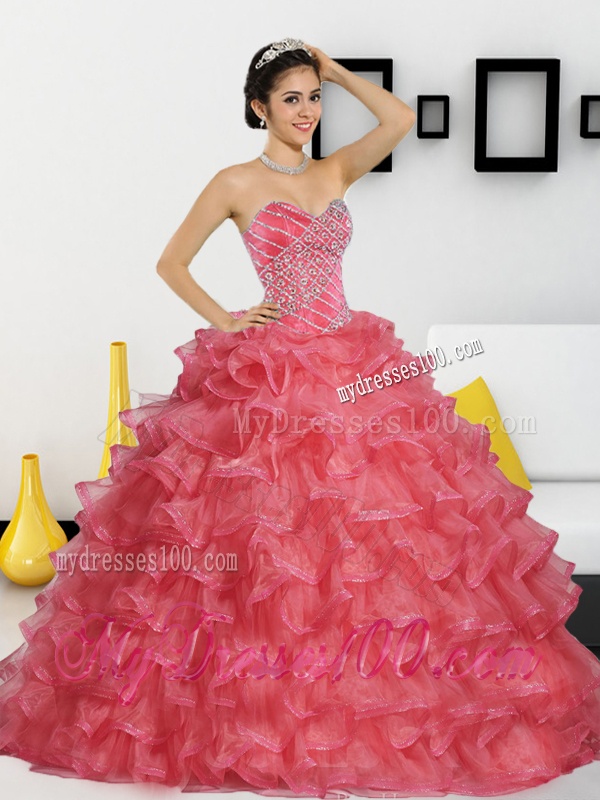2016 Elegant Sweetheart Quinceanera Dresses with Appliques and Ruffled Layers