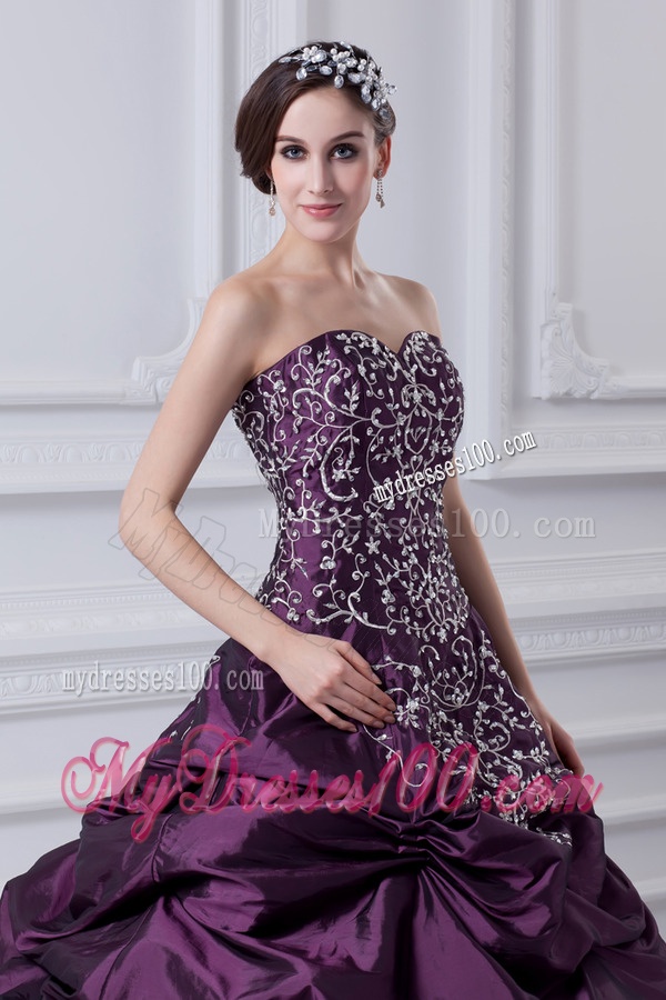 Cheap Eggplant Purple Sweetheart Embroidery and Pick-ups Quinceanera Dress