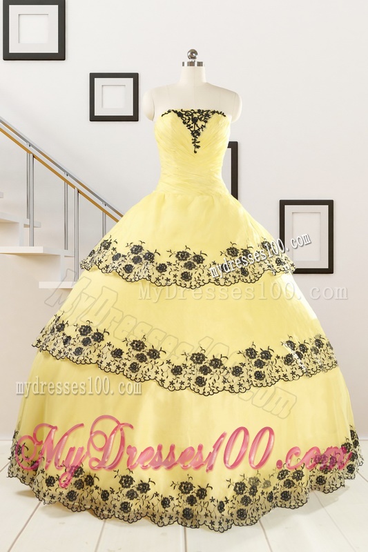 Pretty Ball Gown Appliques Quinceanera Dress for 2016