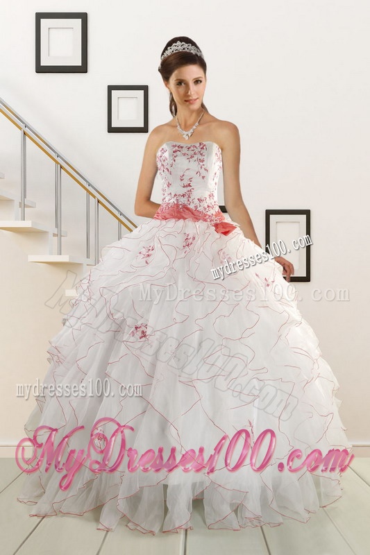 Sweetheart 2016 Elegant Quinceanera Dresses with Appliques and Belt